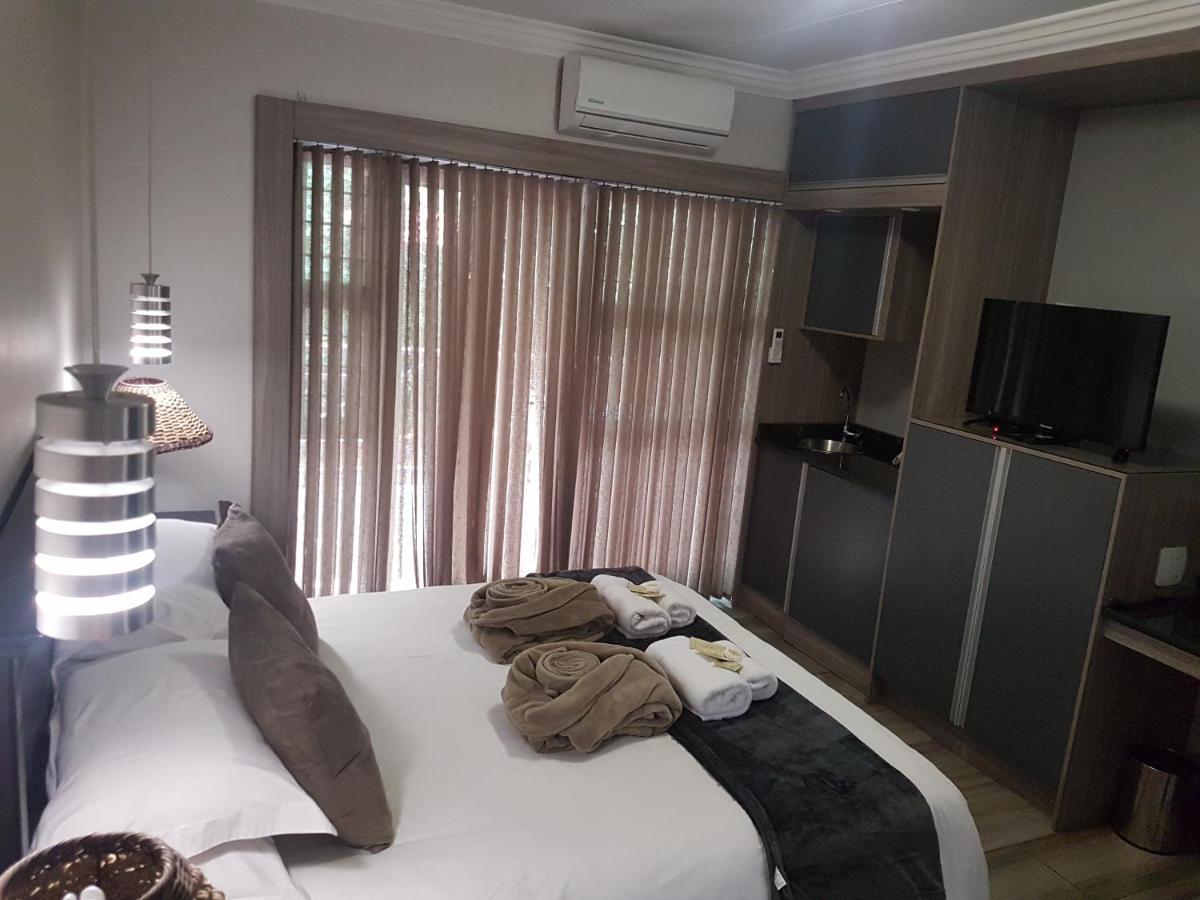 Cornerstone Guest Lodge Pretoria-Noord Buitenkant foto