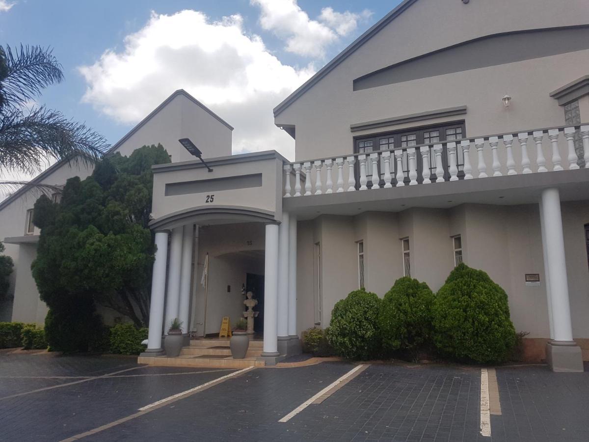Cornerstone Guest Lodge Pretoria-Noord Buitenkant foto