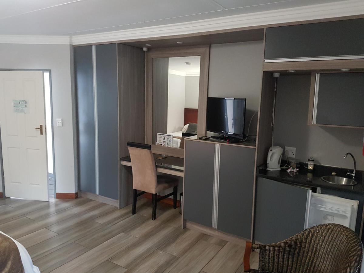 Cornerstone Guest Lodge Pretoria-Noord Buitenkant foto