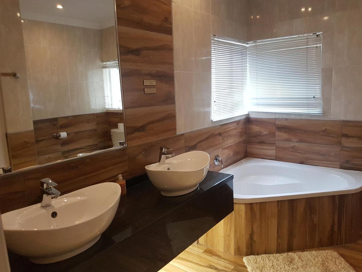 Cornerstone Guest Lodge Pretoria-Noord Buitenkant foto